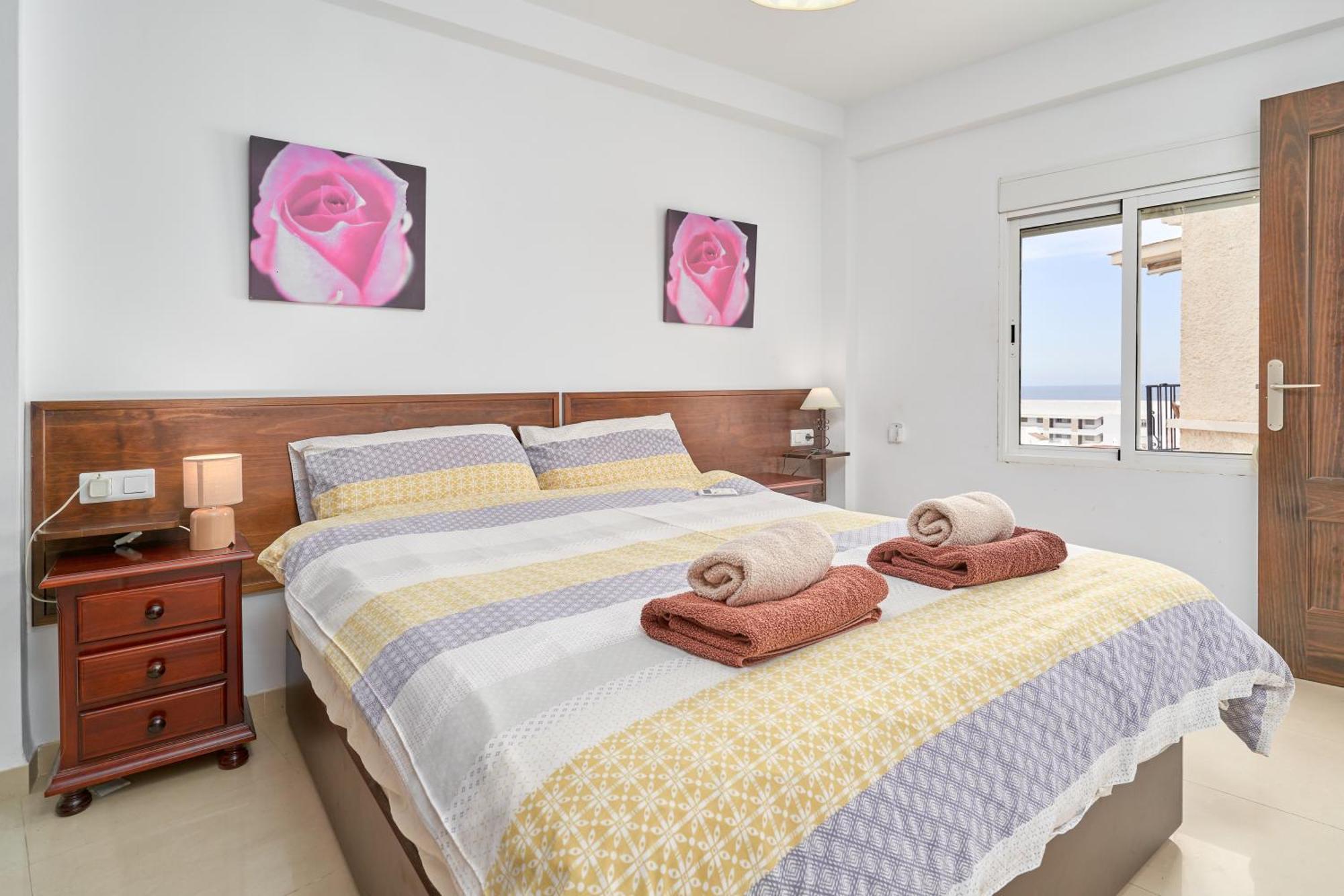 1 Bed Apartment With Sea View Nerja Exterior foto